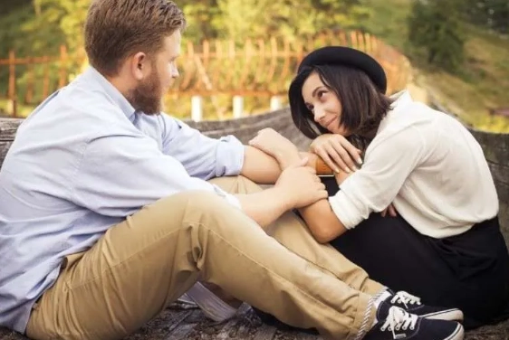 how to tell if an aries likes you