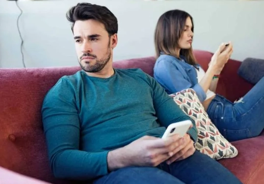 aries flirting signs